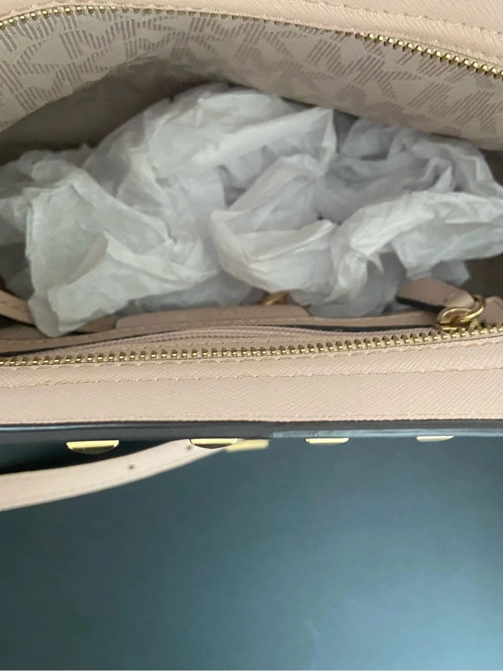 NWOT Michael Kors Selma Studded Medium Crossbody Bag - Blush Pink